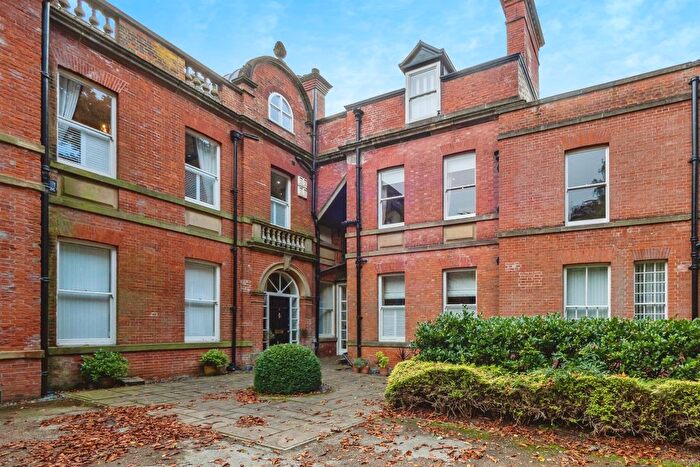 3 Bedroom Maisonette For Sale In Redwood Drive, Brandesburton, Driffield, YO25