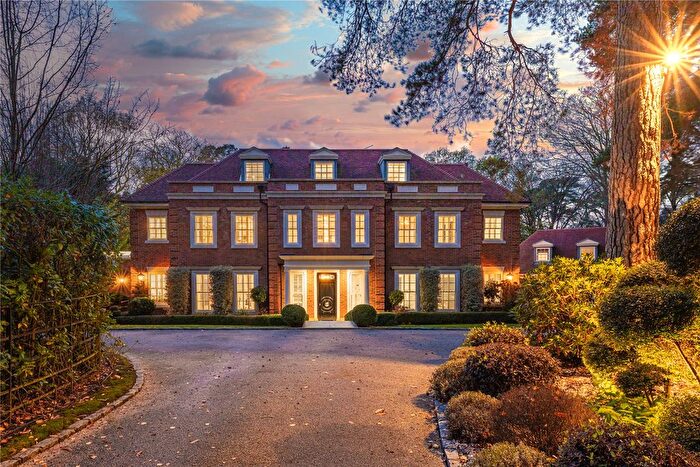 6 Bedroom Detached House For Sale In Heathfield Avenue, Sunninghill, Berkshire, SL5