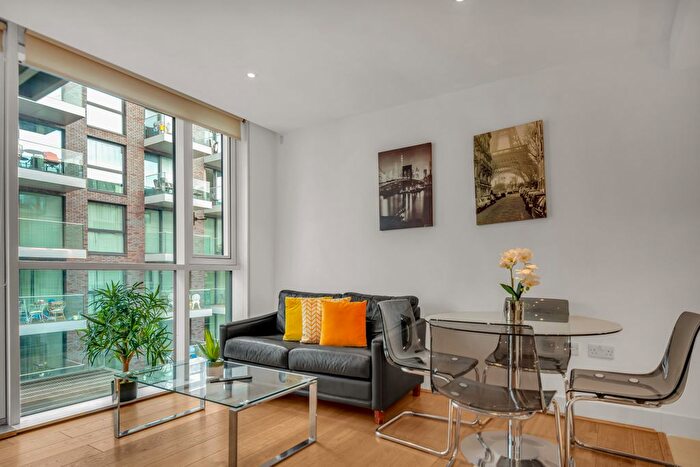 1 Bedroom Flat To Rent In Times Square, London, E1