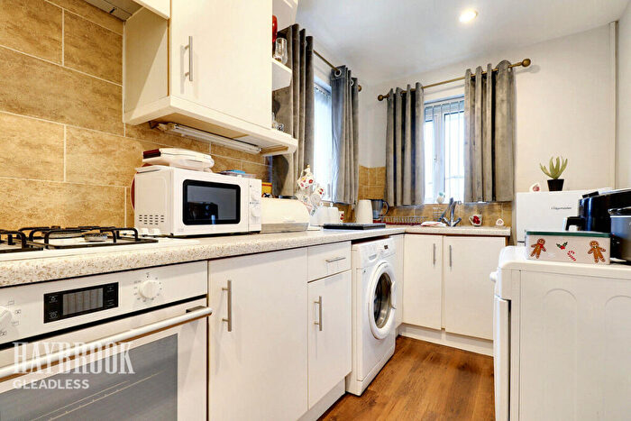 2 Bedroom Detached Bungalow For Sale In Hollinsend Road, Sheffield, S12