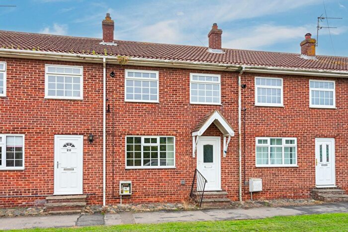 2 Bedroom Terraced House For Sale In Dimlington Road, Easington, Hull, HU12