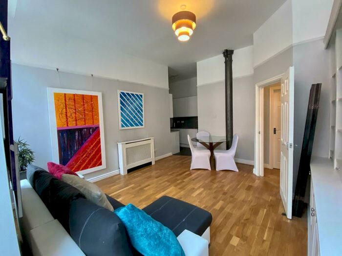 2 Bedroom Flat To Rent In Whitworth House, Manchester, Greater Manchester, M1