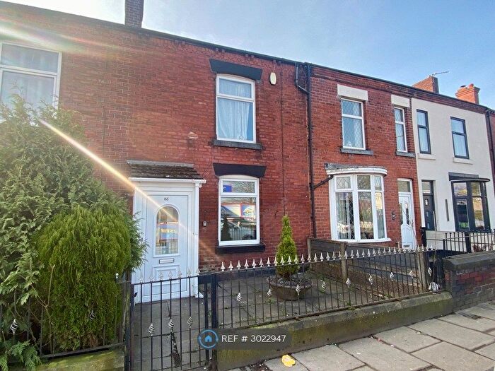 2 Bedroom Terraced House To Rent In Plodder Lane, Bolton, BL4