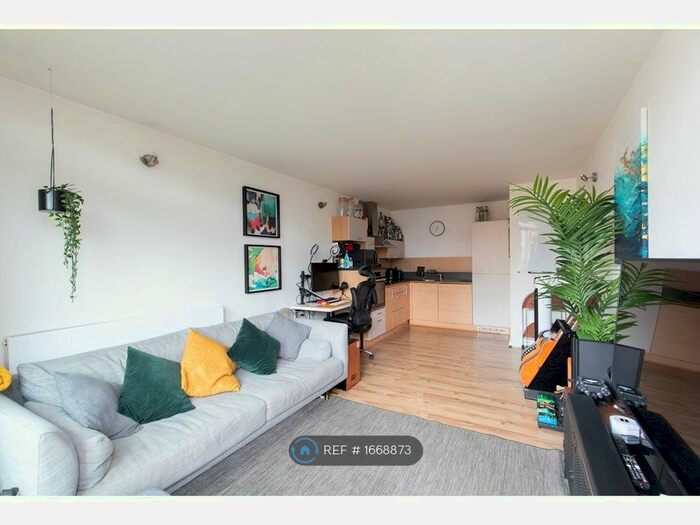 1 Bedroom Flat To Rent In Holly Court, London, SE10