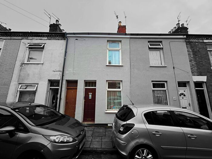 3 Bedroom Terraced House For Sale In Belper Street, Leicester, LE4