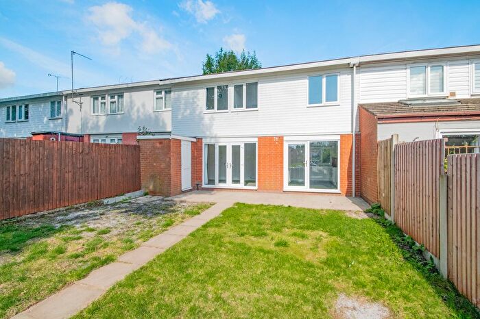 3 Bedroom Terraced House To Rent In Flyford Close, Lodge Park, Redditch, Worcestershire, B98