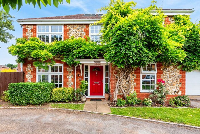 5 Bedroom Detached House For Sale In Manor Park, Staines-Upon-Thames, TW18