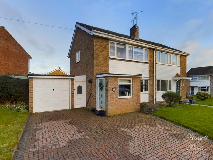 3 Bedroom Semi-Detached House For Sale In Manor Park, Maids Moreton, MK18