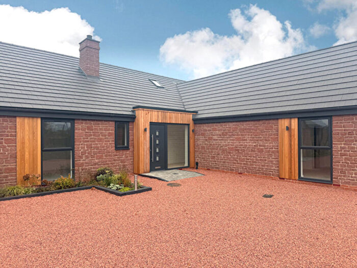 3 Bedroom Semi-Detached House For Sale In Raby Mere Road, Wirral, CH63