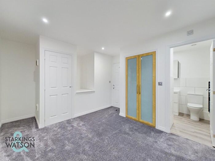 4 Bedroom Town House To Rent In Cutters Row, Norwich, NR3