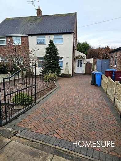 3 Bedroom Semi-Detached House To Rent In Youatt Avenue, Prescot, L35