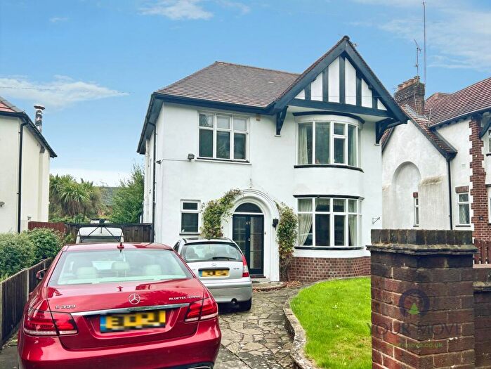 3 Bedroom Detached House For Sale In The Broadway, Dudley, West Midlands, DY1