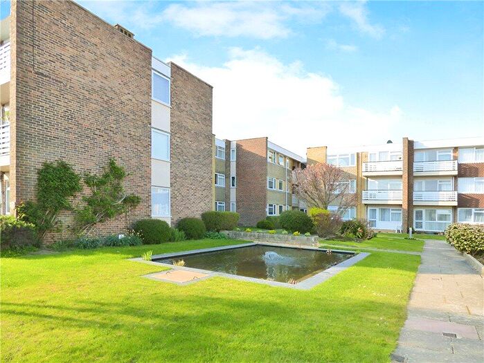 1 Bedroom Apartment For Sale In Chichester Court, Rustington, Littlehampton, BN16
