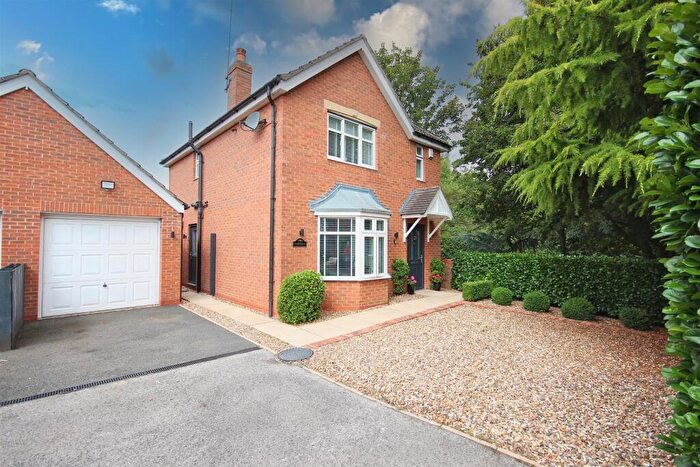 3 Bedroom Detached House For Sale In St. Margarets View, Long Riston, HU11
