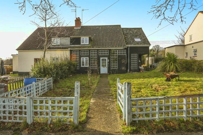 4 Bedroom Semi-Detached House For Sale In Oakview, Peasenhall, Saxmundham, IP17