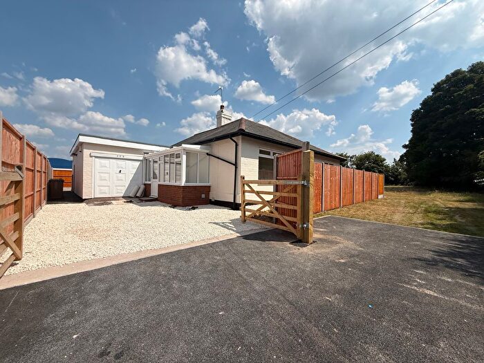 4 Bedroom Detached Bungalow To Rent In Chester Road, Walsall, WS9