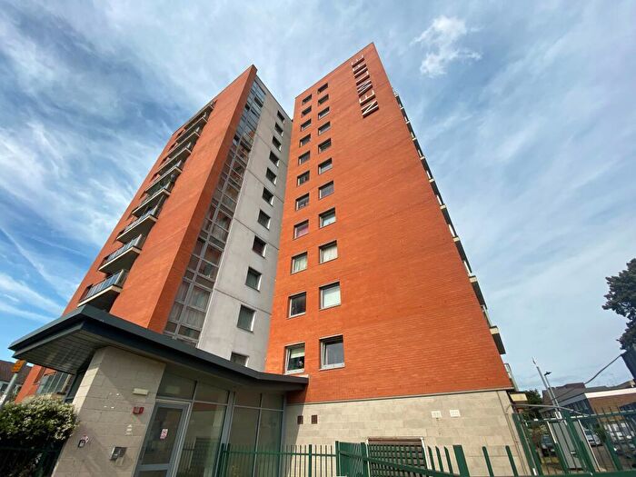 2 Bedroom Flat To Rent In New Life Apartments, Upper Cross Street, Northampton, NN1