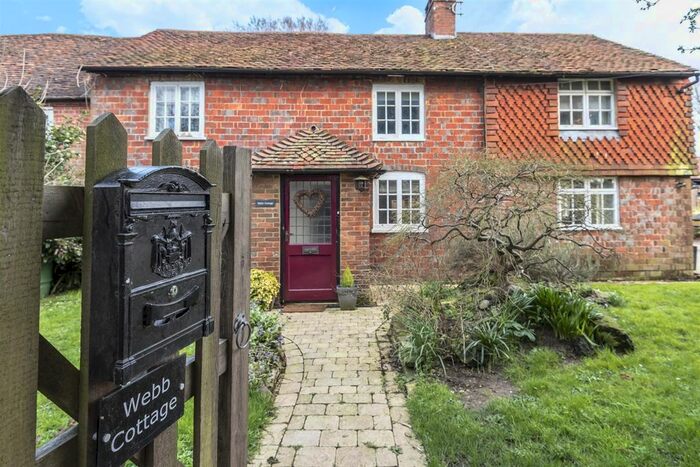 4 Bedroom Detached House To Rent In Andrews Hill, Billingshurst RH14