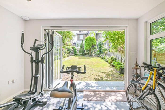 5 Bedroom Semi-Detached House For Sale In Peter Avenue, Willesden Green, London, NW10