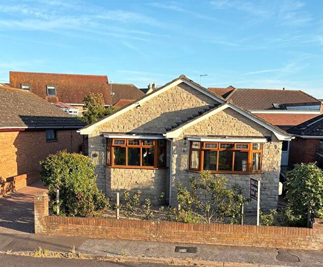 3 Bedroom Detached Bungalow For Sale In Rex Lane, Chickerell, Weymouth, DT3