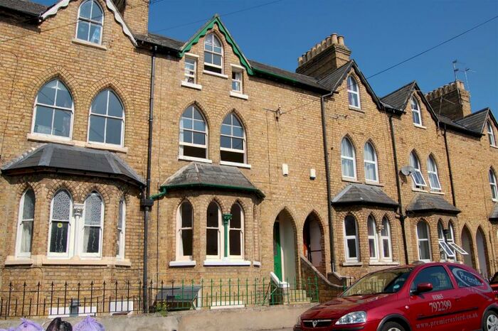 6 Bedroom House To Rent In Marston StreetCowleyOxford, OX4