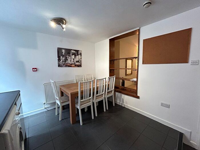 5 Bedroom Terraced House To Rent In Well Street, Exeter, EX4