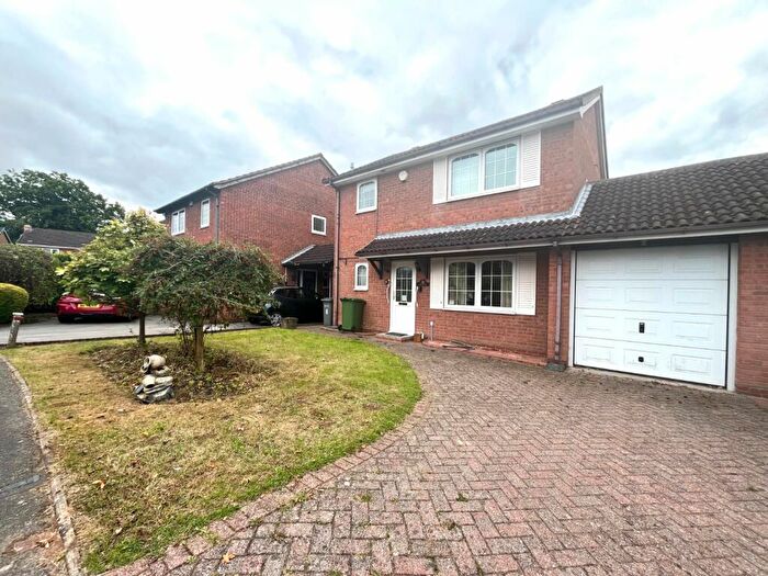 3 Bedroom Detached House To Rent In Sherdmore Croft, Shirley, Solihull, West Midlands, B90
