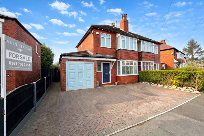 3 Bedroom Semi Detached House For Sale In Roslyn Road, Adswood, Stockport, SK3