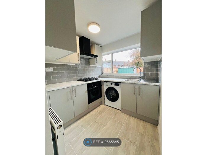 2 Bedroom Terraced House To Rent In Commonside East, Mitcham, CR4