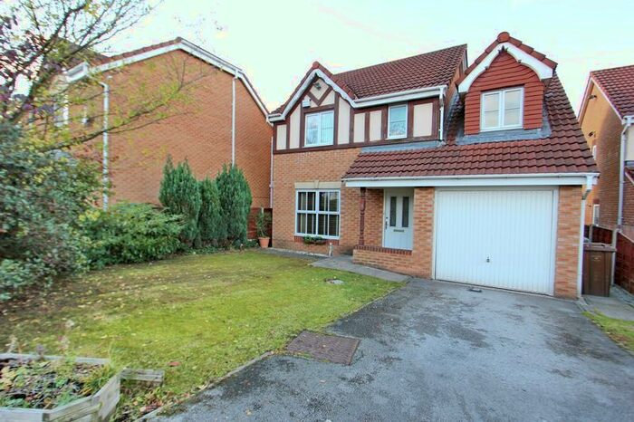 4 Bedroom Detached House To Rent In Woodvale Road, Radcliffe, Manchester, M26