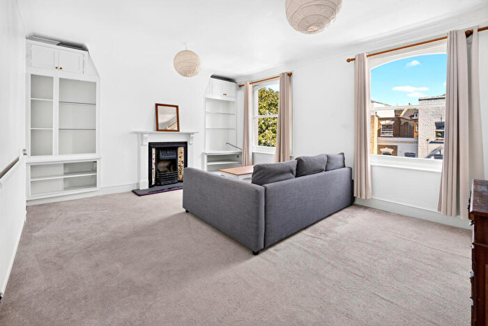 2 Bedroom Apartment To Rent In Grosvenor Avenue, London, N5