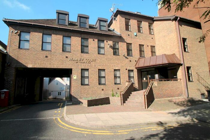 2 Bedroom Flat To Rent In Romney Place, Maidstone, Kent, ME15