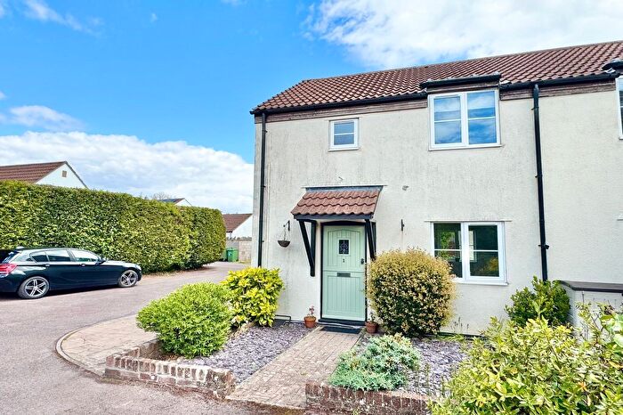 3 Bedroom Terraced House For Sale In Lower Kewstoke Road, Weston-Super-Mare - No Onward Chain, BS22
