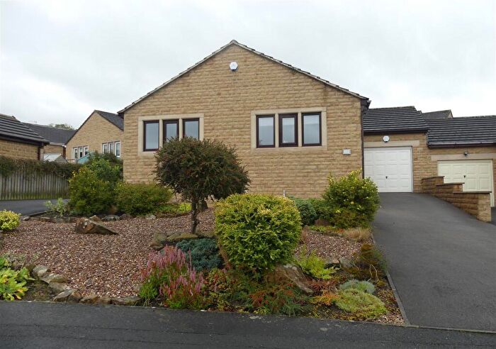 3 Bedroom Detached Bungalow To Rent In Browsfield Road, Addingham, LS29