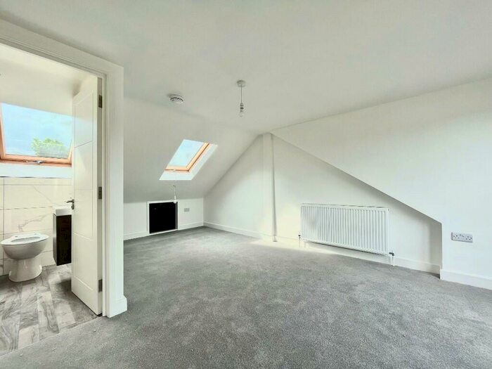 4 Bedroom Terraced House To Rent In Beulah Road, Sutton, Surrey, SM1