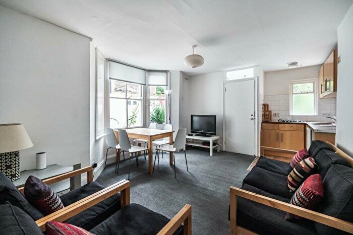 7 Bedroom Flat To Rent In Alexandra Grove, Finsbury Park, N4