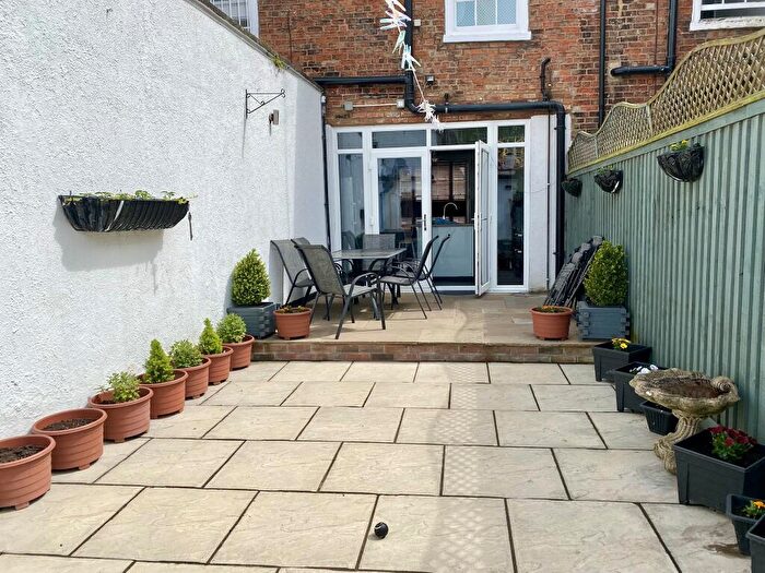 3 Bedroom Town House For Sale In Albert Street, Holbeach, PE12