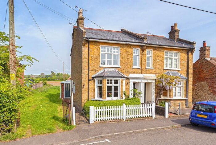 3 Bedroom Semi-Detached House For Sale In The Street, Mereworth, ME18