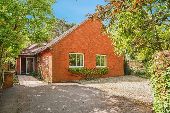 3 Bedroom Bungalow For Sale In Lyefield Road West, Charlton Kings, Cheltenham, Gloucestershire, GL53