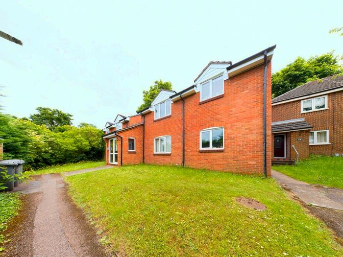 Studio To Rent In Park Gate, Hitchin, SG4