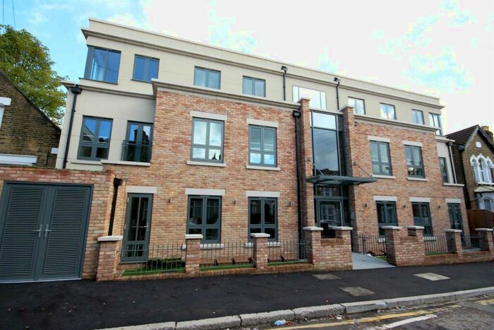 1 Bedroom Flat To Rent In Button Lodge, Stainforth Road, Walthamstow, E17