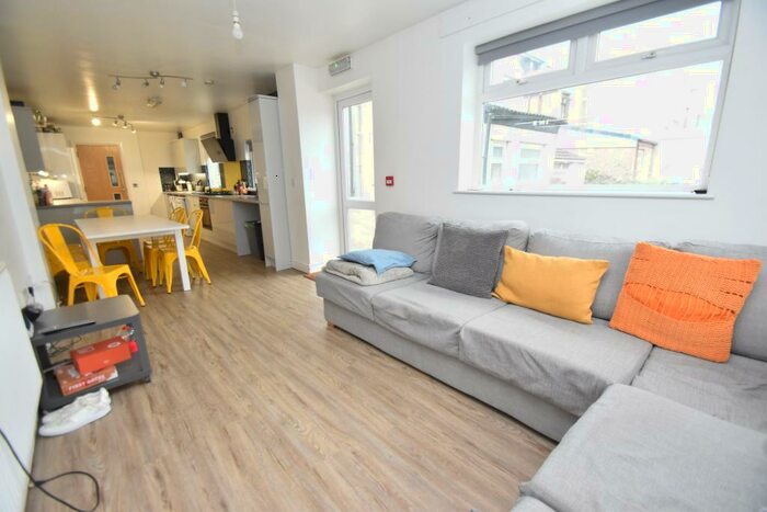 7 Bedroom House To Rent In Richard Street, Cathays, Cardiff, CF24