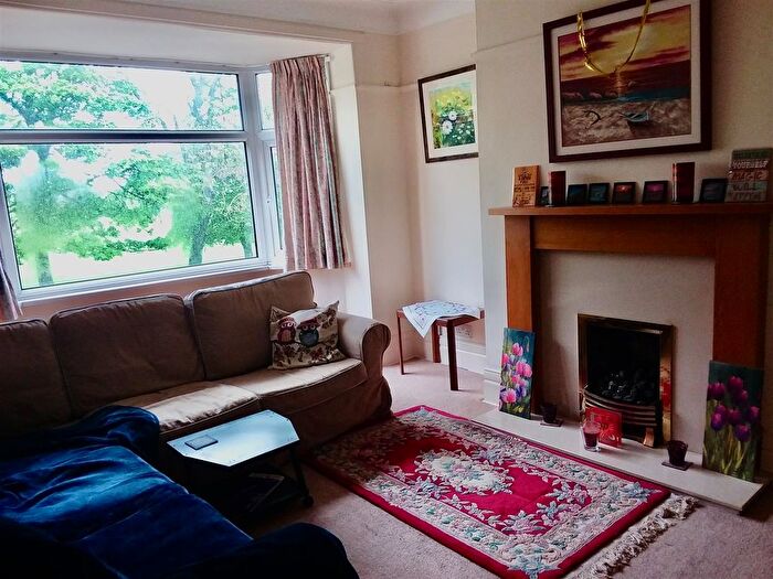 2 Bedroom Flat To Rent In Salters Road, Gosforth, Newcastle Upon Tyne, NE3