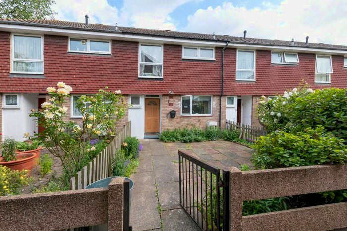 4 Bedroom Terraced House To Rent In Hanford Close, Southfields, SW18
