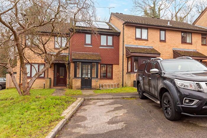 2 Bedroom Terraced House For Sale In Chaldon Road, Crawley, RH11