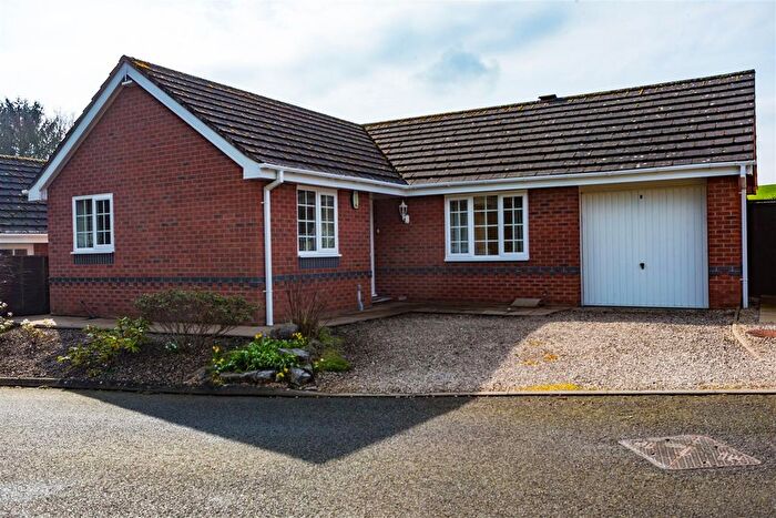 2 Bedroom Detached Bungalow For Sale In Boundary Lane, Stourbridge, DY7