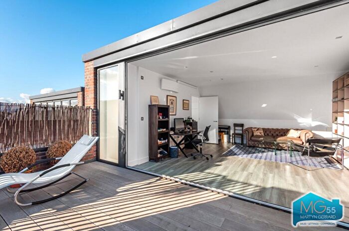 5 Bedroom House To Rent In Marwood Square, London, N10