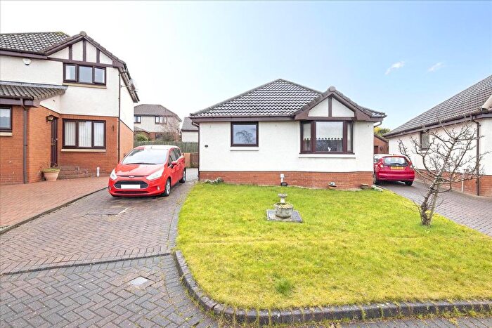 2 Bedroom Detached Bungalow For Sale In Redwood Grove, Newtongrange, EH22