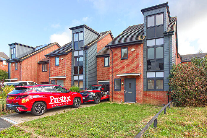 4 Bedroom Semi-Detached House To Rent In Walton, Milton Keynes, MK7