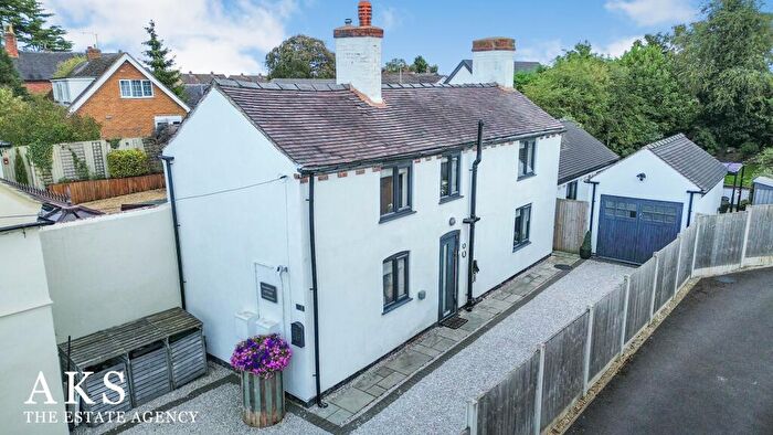 3 Bedroom Detached House For Sale In Main Street, Hilton, DE65